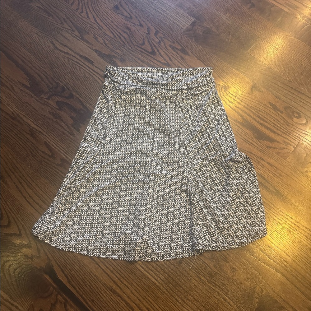 Max Studio Monochrome Patterned A-Line Skirt - image 1